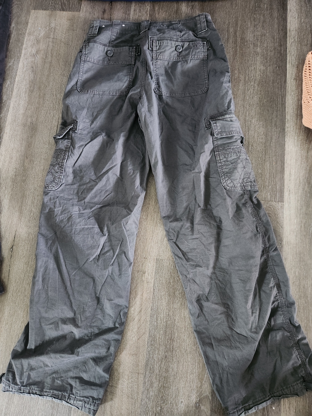 American Eagle Outfitters Women's Wide Leg Cargo Pants - Grey Sz 2